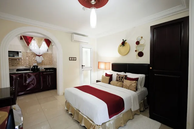 غرفة قياسية بسرير مزدوج بمطبخ صغير، The Ritzz Exclusive Guest House 5/10