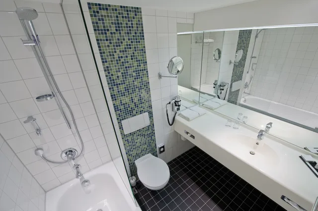 غرفة قياسية بسرير كوين، Mercure Hotel Duesseldorf Kaarst 10/10