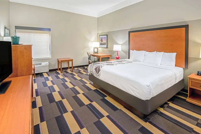 غرفة بسرير كينج، La Quinta Inn & Suites by Wyndham Oklahoma City - Moore 3/9