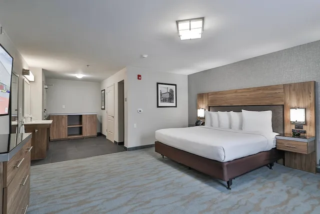 غرفة بسرير كينج بإطلالة على المدينة لذوي الإعاقة، The Penn Stroud Stroudsburg - Poconos, an Ascend Collection Hotel 2/10