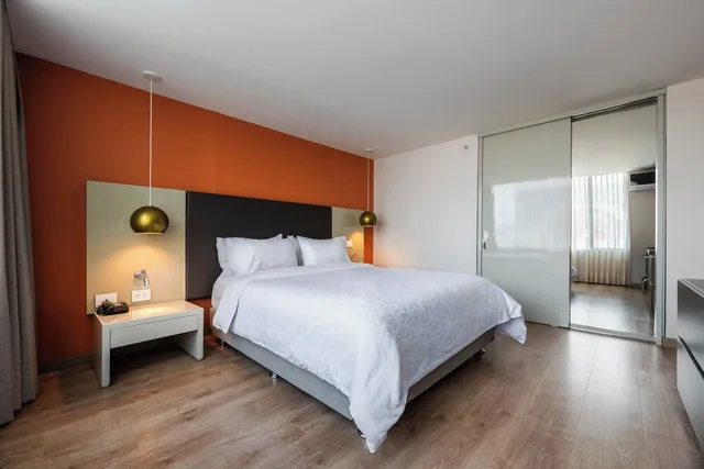 Standard, Queen Bed, HOLIDAY INN EXPRESS MEDELLIN 1/10