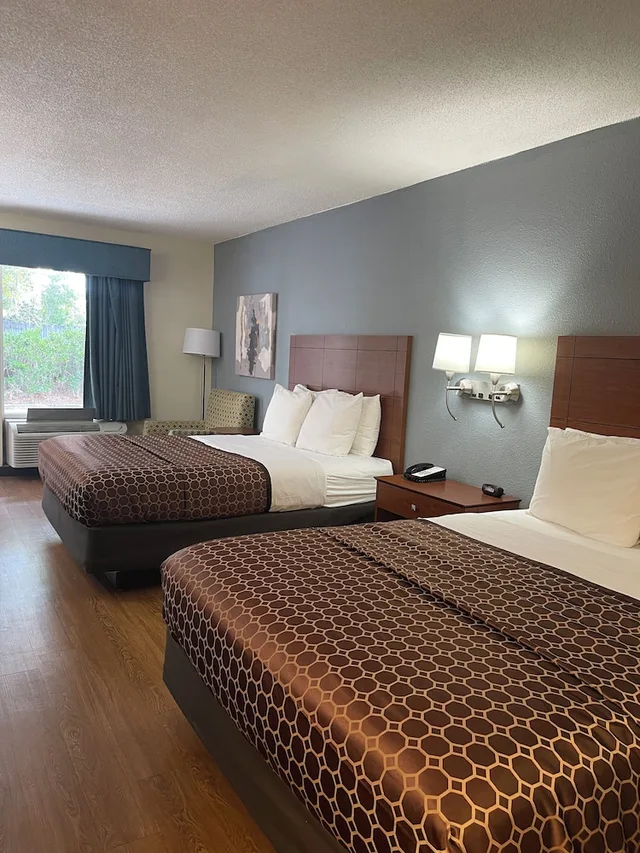 غرفة قياسية بسريرين كوين، Best Western Tallahassee-Downtown Inn & Suites 6/10