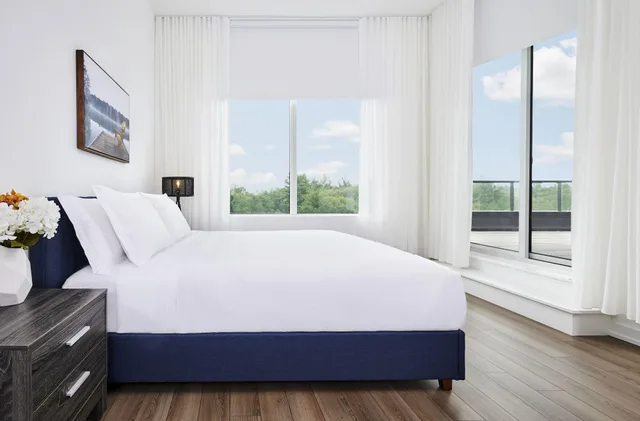 بنتهاوس بغرفتي نوم، Muskoka Bay Resort 1/2