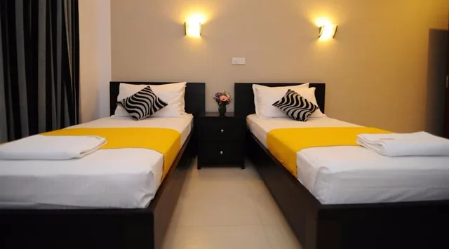 غرفة ديلوكس بسريرين منفصلين، Hotel Shanelo 1/2