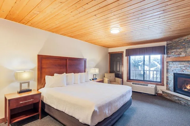 استوديو بريميوم بسرير كينج بإطلالة على الجبل، Eagle Ridge Resort 2/3