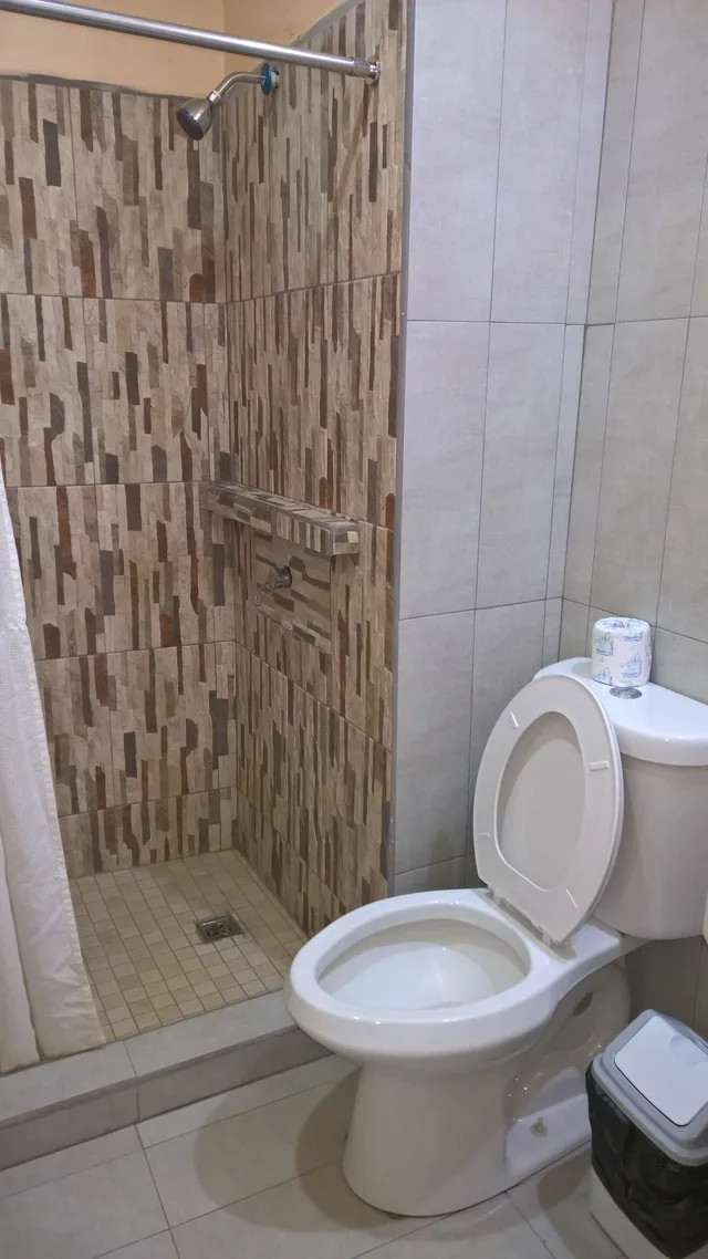 غرفة ديلوكس بسرير كينج بحمام خاص، Maya Bella Downtown Hotel 9/10