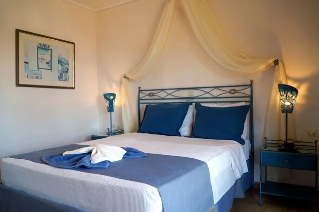 غرفة قياسية بسرير مزدوج أو سريرين منفصلين، Vasilaras Hotel 4/10