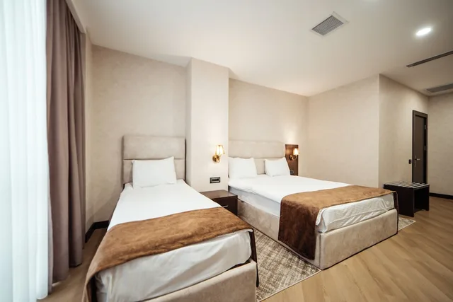 غرفة سوبيريور ثلاثية بثلاثة أسرّة بغرفة نوم واحدة، Diamond Hotel Baku 9/10