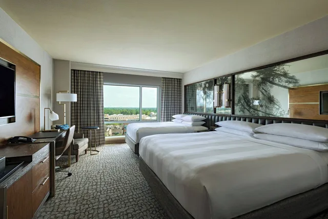 Room, 2 Queen Beds, Water View، The Woodlands Waterway Marriott Hotel And Convention Center 2/11