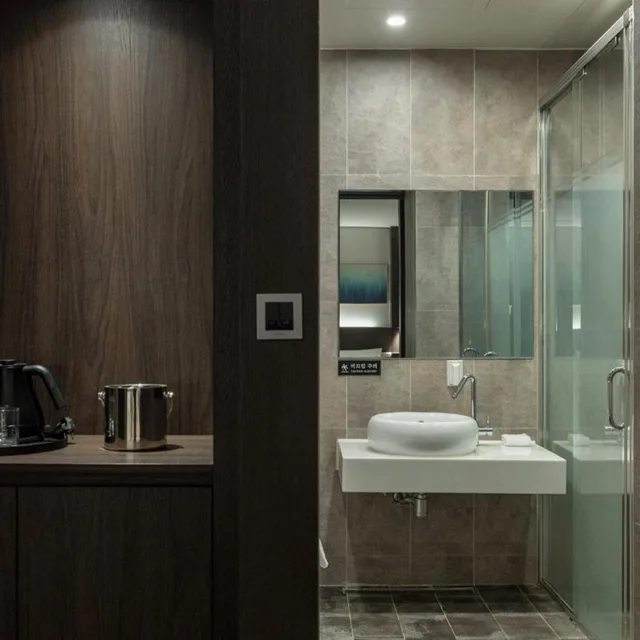 جناح جونيور، Anook Signature Hotel Seoul Guro 7/10