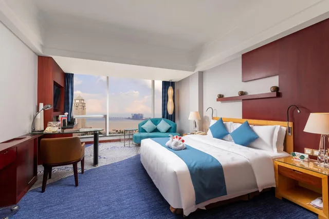 Macau, Superior, Queen Bed, Ocean View, Zhuhai Charming Holiday Hotel 1/6
