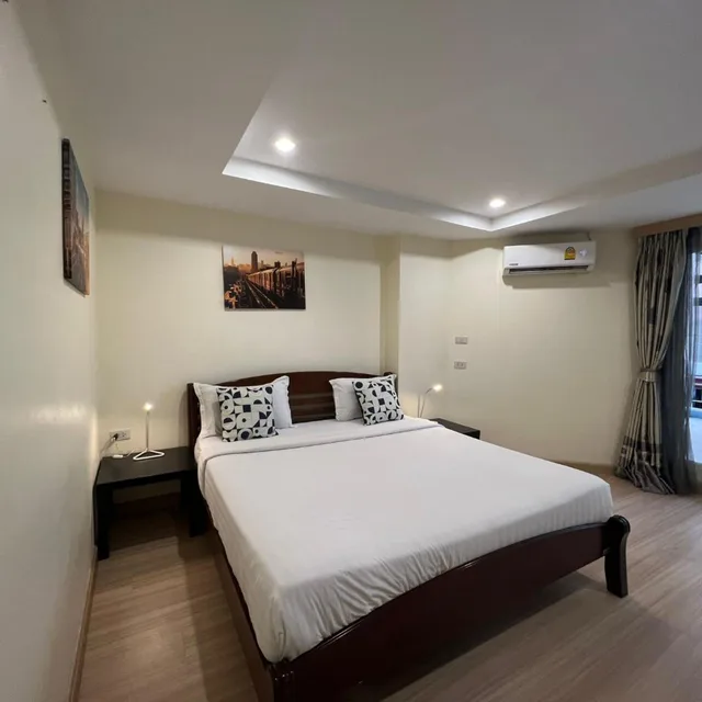 غرفة ديلوكس بسرير مزدوج بشرفة، V Check Inn Sukhumvit 22 8/10
