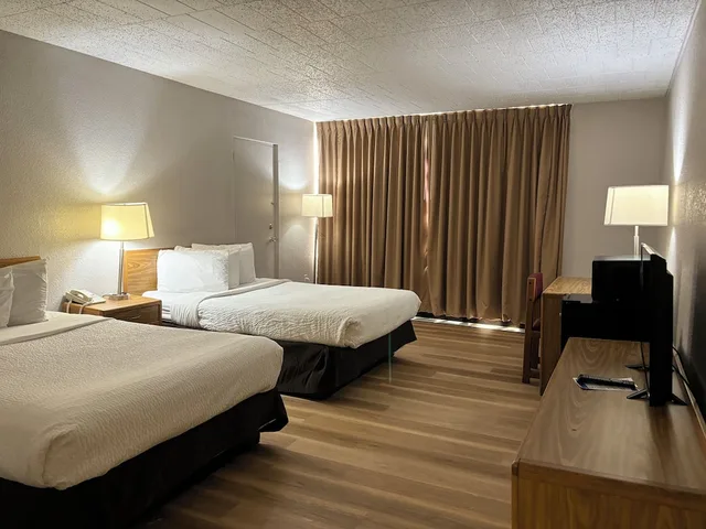 غرفة بسريرين مزدوجين لذوي الإعاقة، Days Inn by Wyndham Williamsport 3/4