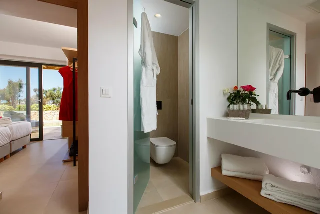 جناح بغرفتي نوم بمسبح خاص، ALOE Boutique Hotel powered by Anissa Beach 2/3