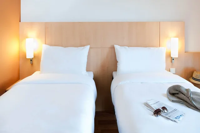 غرفة قياسية بسريرين منفصلين، ibis Munich City South 3/8