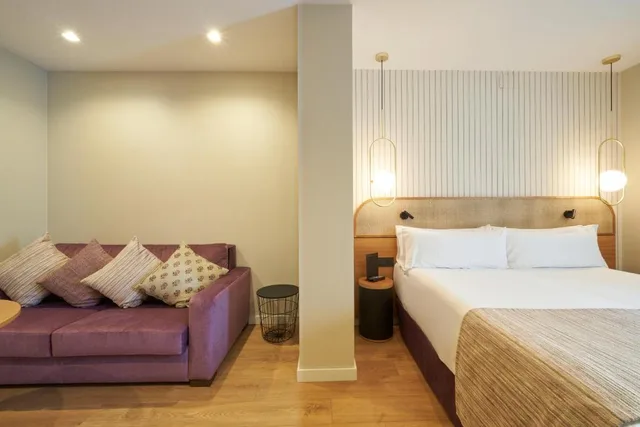Double Single Use Executive، Catalonia Diagonal Centro 2/2
