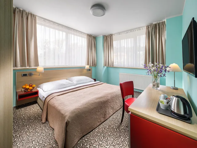 غرفة سوبيريور ثلاثية بسرير فردي، Hotel Michael 1/2