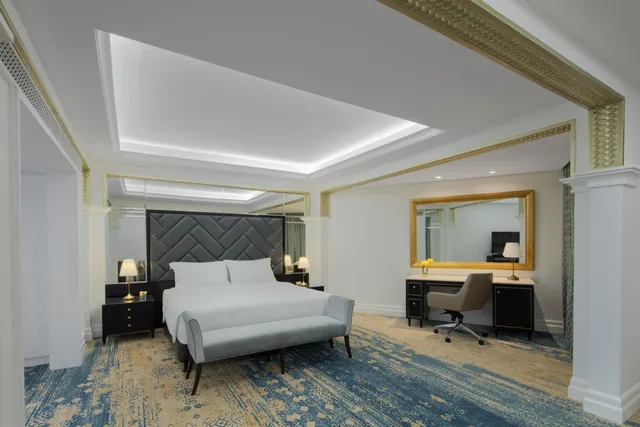 Presidential, Suite, King Bed, Creek View, Lounge Access، Radisson Blu Deira Creek 3/9