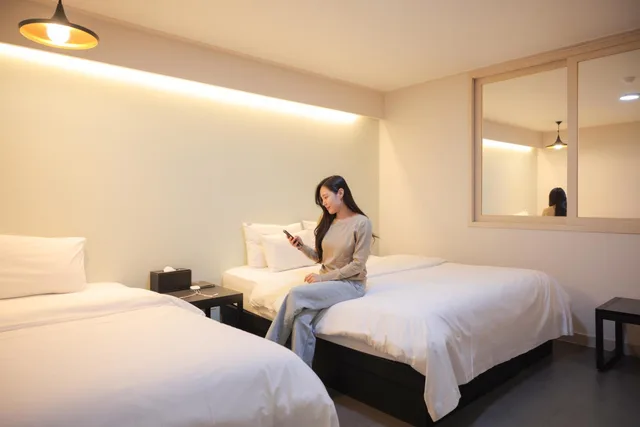 Room, Twin Beds, Vip Hotel Mok-Po 2/10