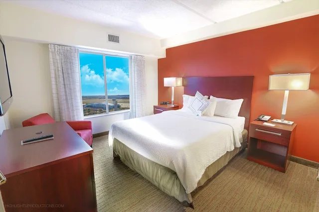 1 Bedroom, Suite, Queen Bed, Sofa, Residence Inn by Marriott Fort Worth Alliance Airport 2/6