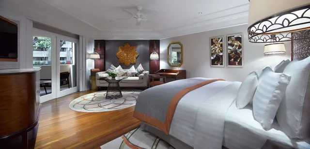 غرفة كلاسيكية بسرير كينج بإطلالة على الحديقة بشرفة، Intercontinental Bali Resort 2/5