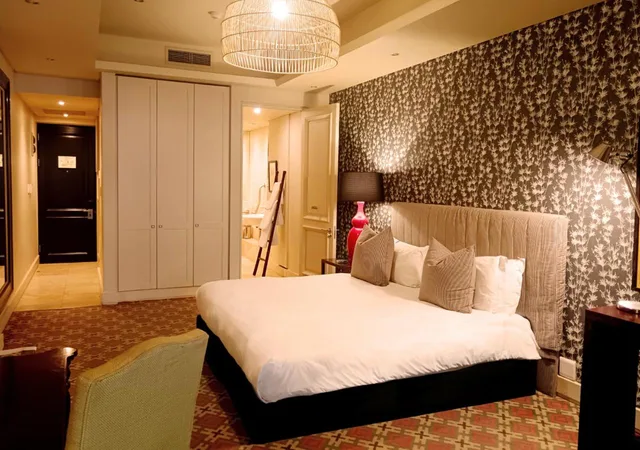 غرفة بسرير كينج لذوي الإعاقة، Royal Palm Hotel Umhlanga 2/4