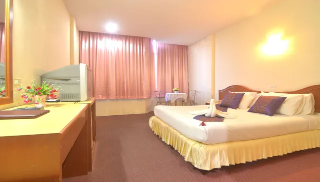 غرفة سوبيريور بسرير مزدوج أو سريرين منفصلين، Chumphon Gardens Hotel 3/10