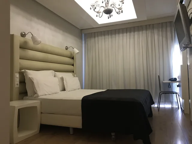 غرفة قياسية بسرير مزدوج، Hotel Pilar Plaza Zaragoza 6/10