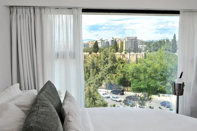 جناح جونيور بسرير كوين، The Athenaeum Luxury Experience Hotel 4/5