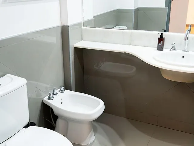 شقة بسرير كوين مع أريكة، Moreno 820 Design Apartments 4/8