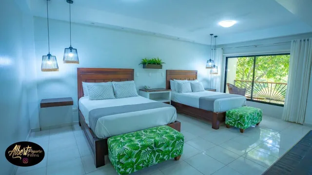 جناح جونيور، Gran Jimenoa Hotel 2/3
