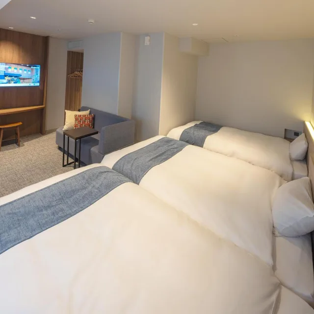 غرفة ثلاثية، New Osaka Hotel 3/6