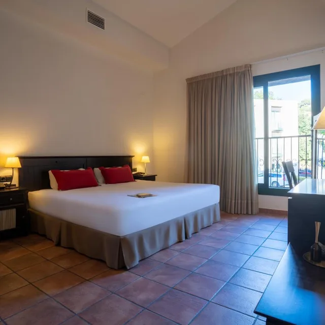 جناح، Hotel Can Galvany 3/10