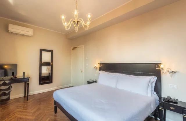 غرفة سوبيريور بسرير مزدوج أو سريرين منفصلين، iH Hotels Venezia Salute Palace 1/2