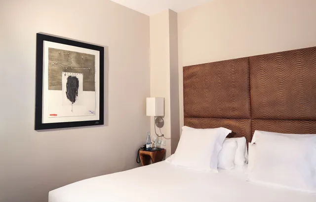 Junior Suite, Queen Bed, Sofa, Gran Derby Suite Hotel 4/6