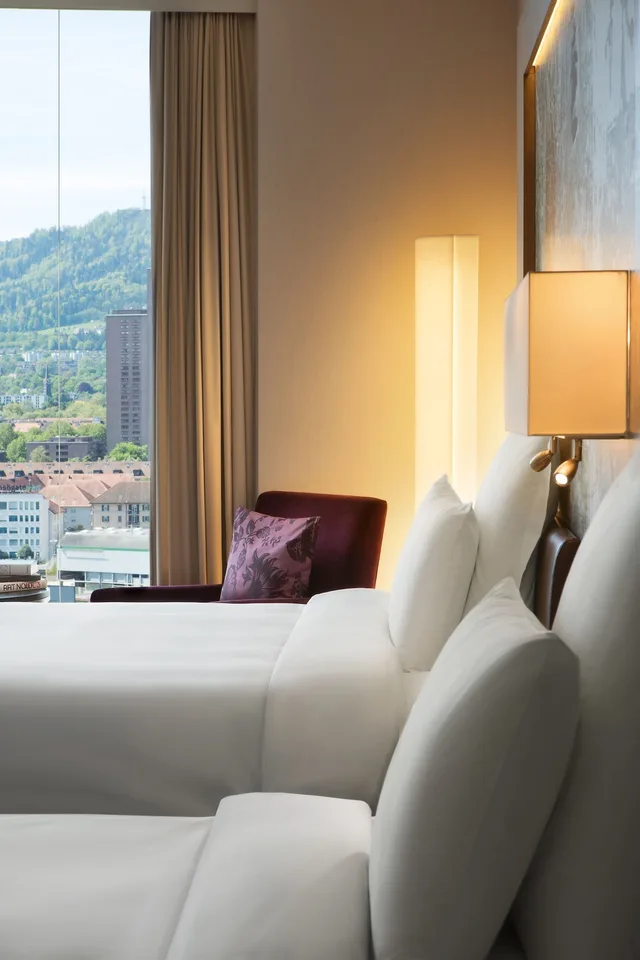 Family, 2 Double Beds, RENAISSANCE ZURICH TOWER HOTEL 5/7