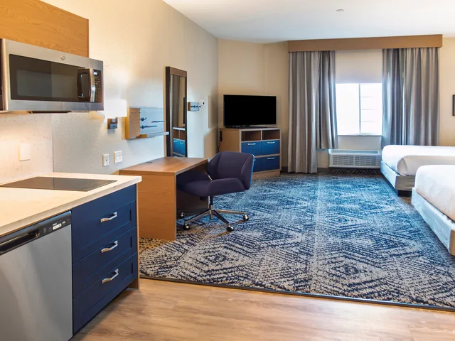 Studio, Suite, 2 Queen Beds, Candlewood Suites Avondale-New Orleans 4/4
