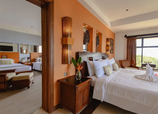 2 Bedrooms, Suite, King Bed, Sea Front، Costabella Tropical Beach Hotel 6/10