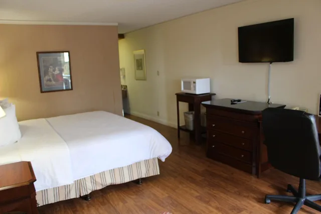 جناح بسرير كوين، Days Inn & Suites By Wyndham Sunnyvale 2/2