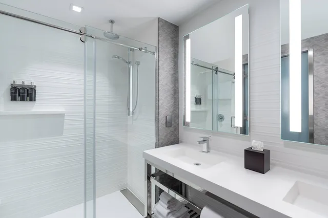 جناح بسرير كينج مع أريكة، Ac Hotel By Marriott Portsmouth Downtown/Waterfront 9/10