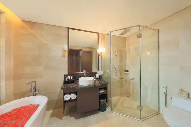 غرفة تنفيذية بسريرين منفصلين، Grand Vista Hanoi 3/4