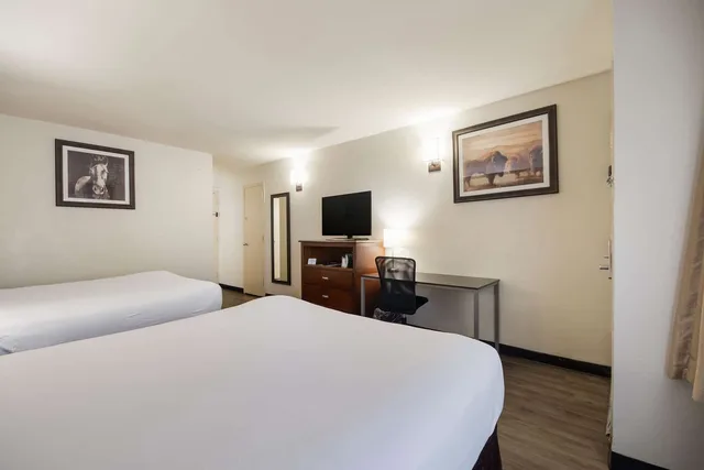 غرفة بسريرين كوين، Comancheria Hotel & Convention Center 1/5
