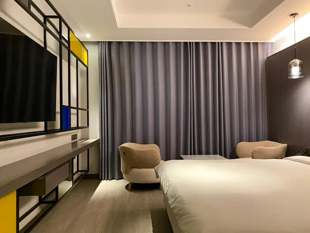 غرفة بريميير ديلوكس بسرير كوين، Hotel Avenue 2/7