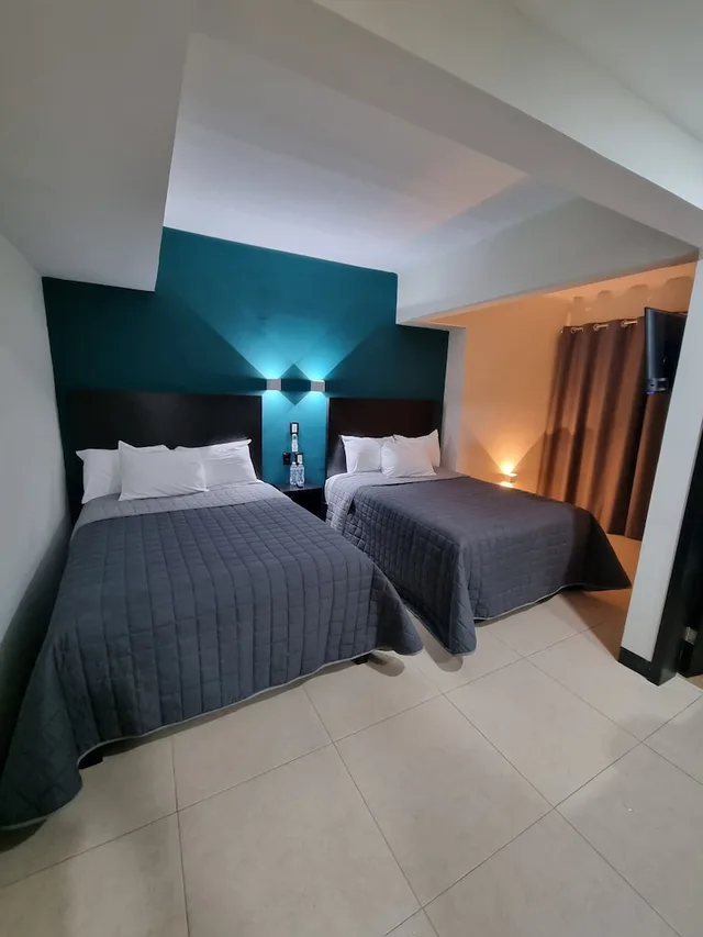 غرفة قياسية بسريرين مزدوجين، EMS Hoteles Centro Historico 1/5