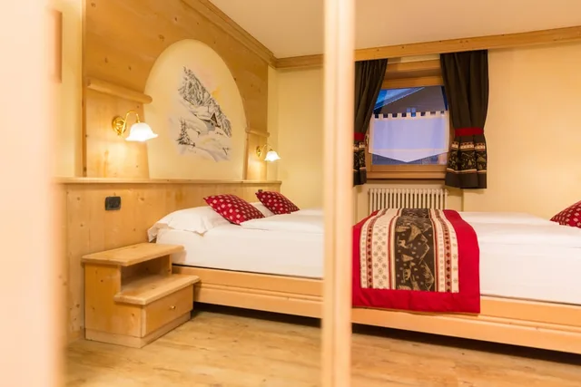 Comfort, Crosal Hotel 9/10