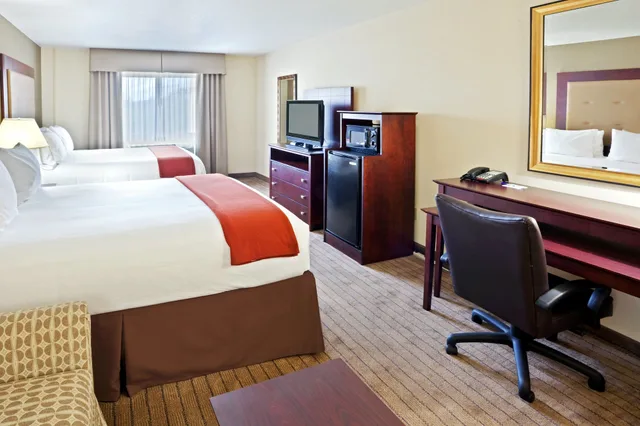 غرفة قياسية بسريرين كوين لذوي الإعاقة، Holiday Inn Express Portland South - Lake Oswego 3/5