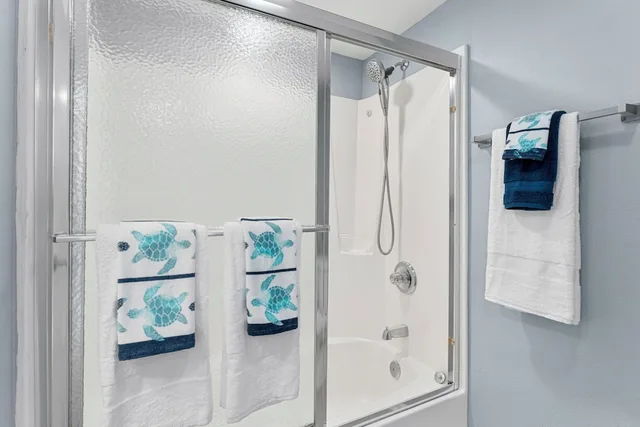2 Bedrooms, Condo, 2 Double Beds, King Bed, Bunk Bed, Beach Front, 2 Bathrooms, Sandpiper Beacon Beach Resort 6/6