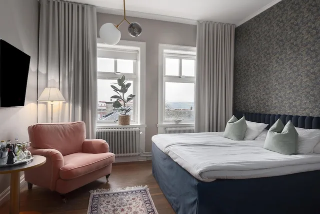غرفة بريميوم بسرير كينج، Grand Hotel Jonkoping, BW Signature Collection 1/4