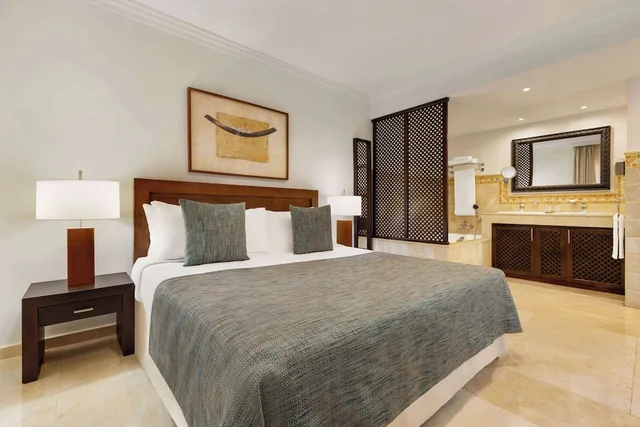 شقة سوبيريور بسرير كوين وسريرين منفصلين بإطلالة على البحر بغرفتي نوم مع أريكة بجاكوزي، Wyndham Residences Costa Adeje 1/3