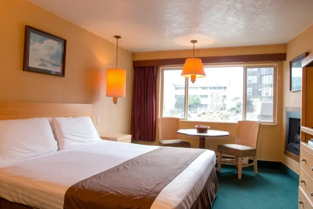 غرفة بسرير كينج في الملحق، Hi Tide Oceanfront Inn 1/4
